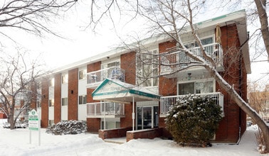 Building Photo - Oliver Manor