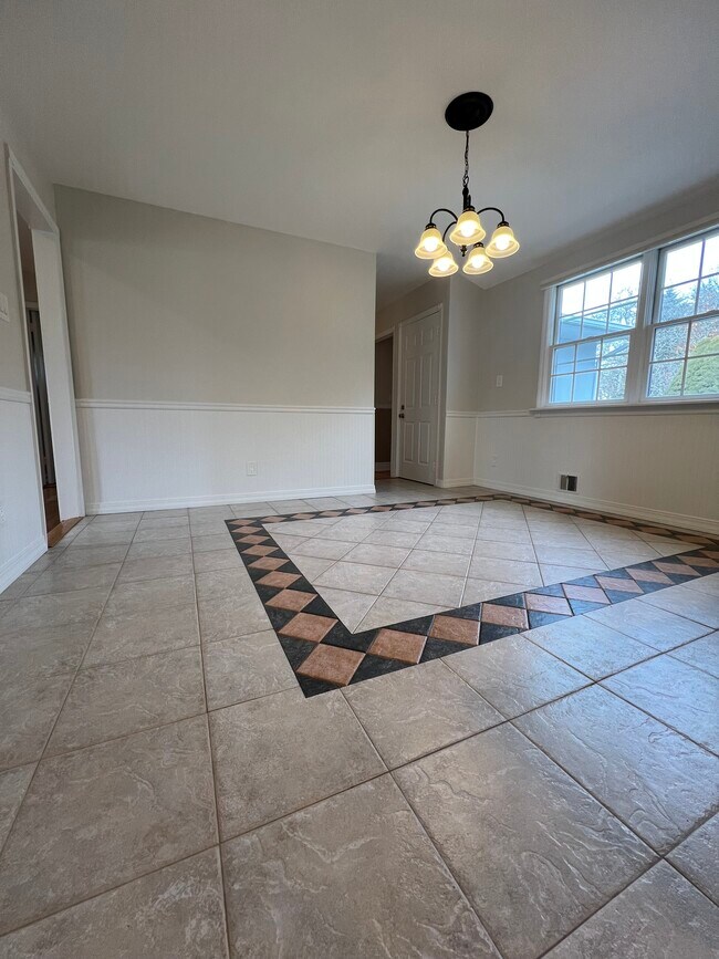 Foto del edificio - 169 S Plaisted Ave