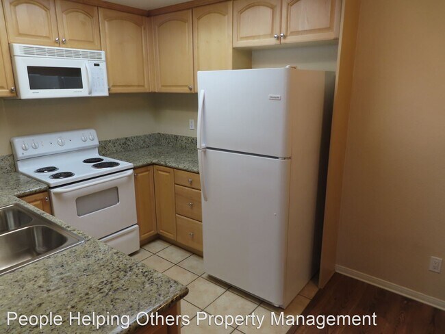 Foto del edificio - 2 br, 2 bath House - 2941 C Street #467