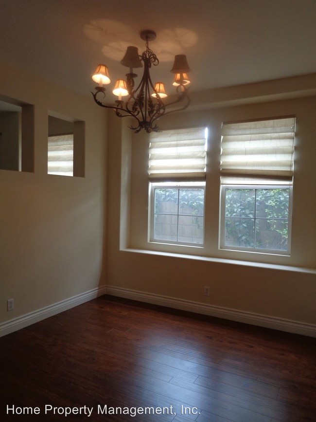 Building Photo - 4 br, 2.5 bath House - 20911 Cabrillo Lane