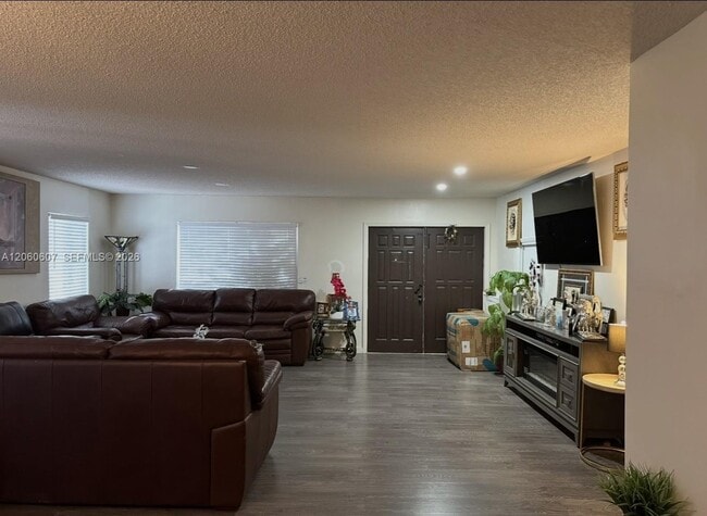 Foto del edificio - 18849 NW 78th Pl