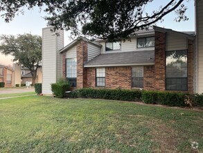 Building Photo - 4355 Hulen Cir E