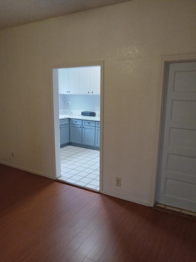 Foto del edificio - 4720 S Normandie Ave