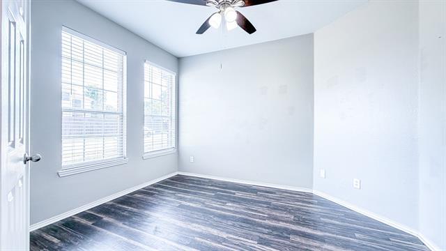 Foto del edificio - 1515 Creek Springs Dr