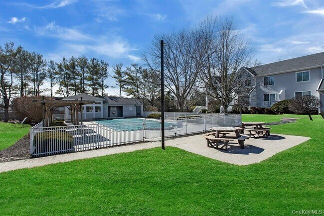 Foto del edificio - 3534 Gibbs Rd