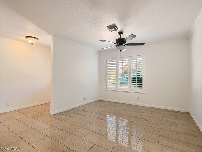 Foto del edificio - 3415 Villa Hermosa Dr