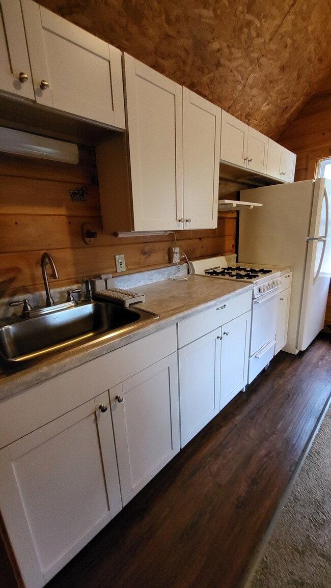 Building Photo - 91 Willis Dr