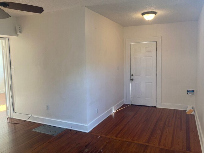 Photo - fjk1932 Apartment