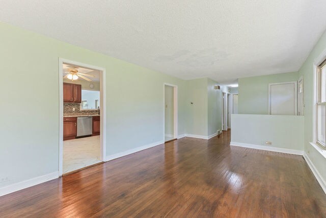Building Photo - 2035 Halsey Dr