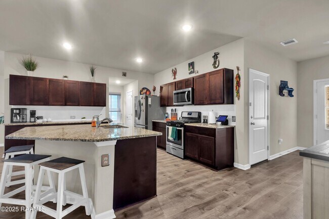 Foto del edificio - 101 Chestnut Oak Dr
