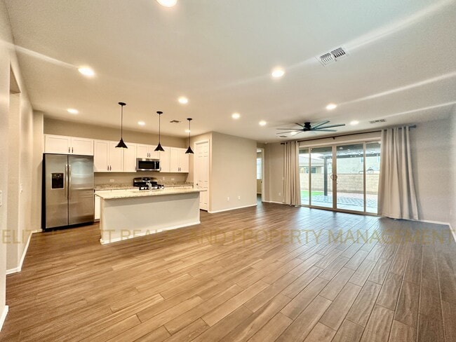 Foto del edificio - 6514 E Via Arroyo Azul