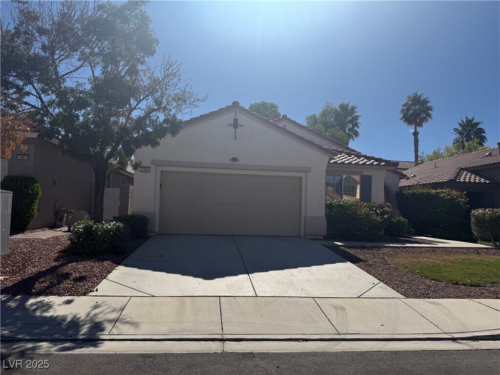 Foto principal - 2983 Scenic Valley Way