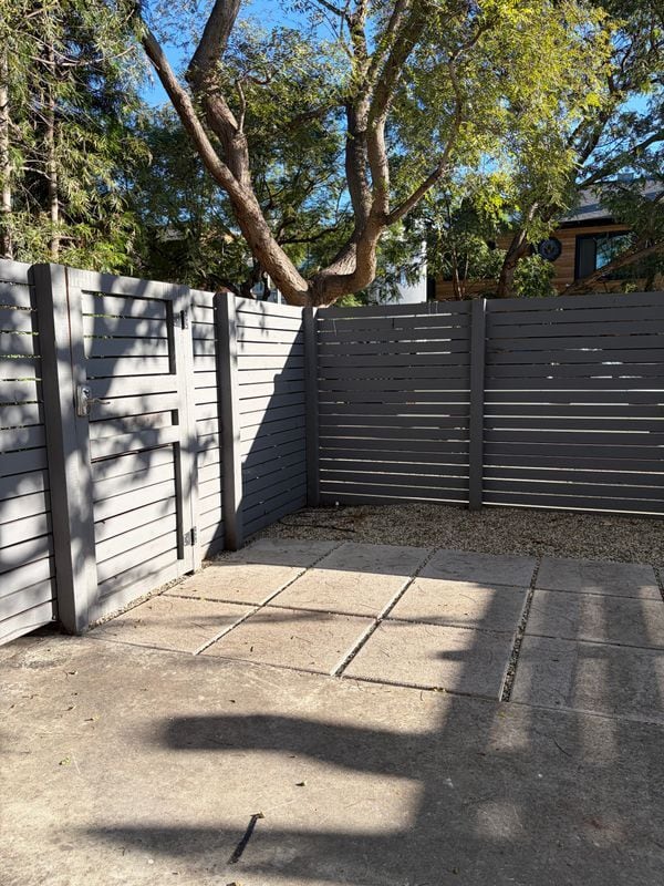 Foto del edificio - 2425 Ocean Ave