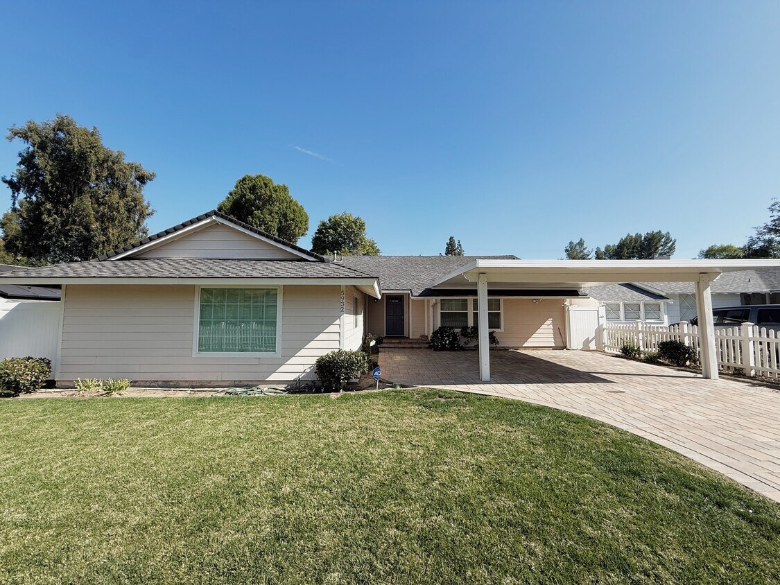 Foto principal - 5932 Cahill Ave