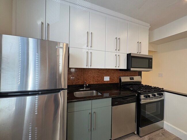 Foto del edificio - 73 Thatcher St