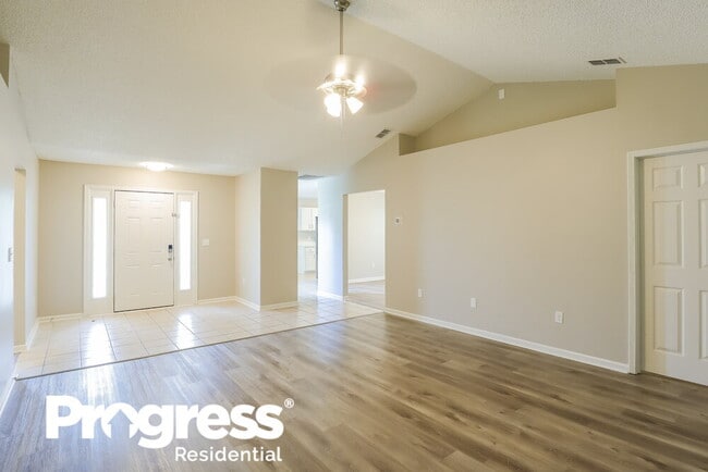 Building Photo - 12042 Cobblestone Forest Cir S
