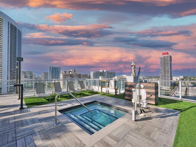 Foto del edificio - 4111 S Ocean Dr