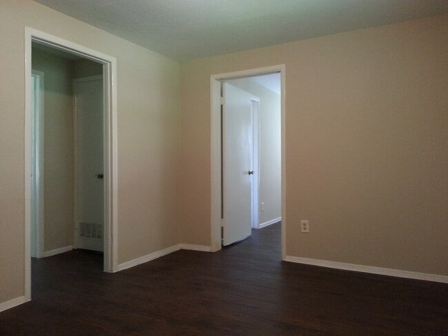 Building Photo - 2110 N Galveston Ave