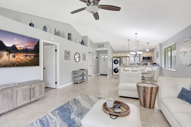 Building Photo - 109 Club Dr