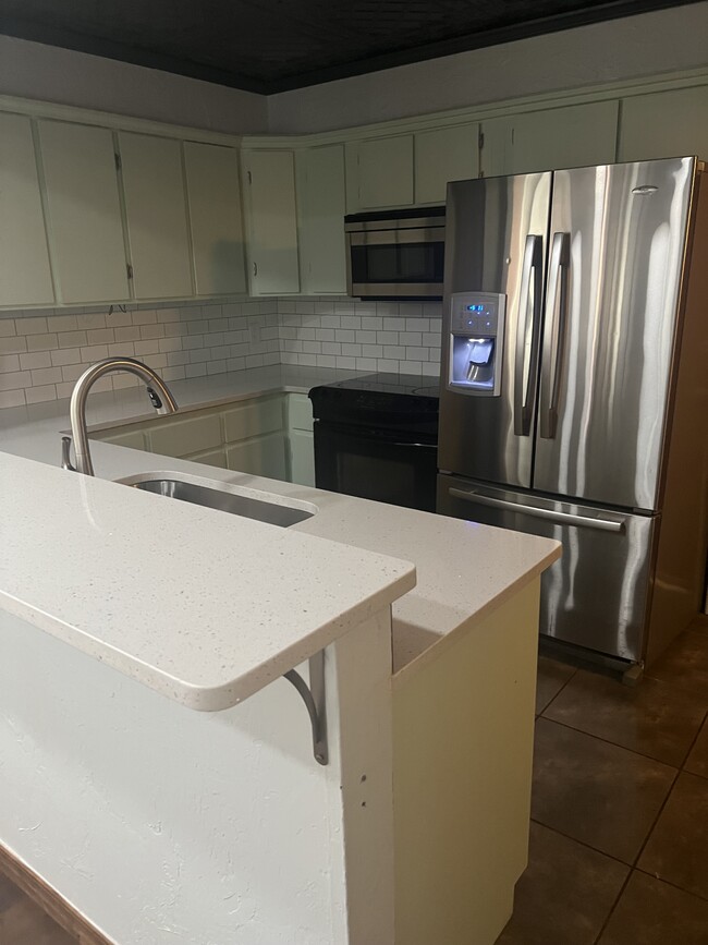 Building Photo - 12214 Banyan Ln