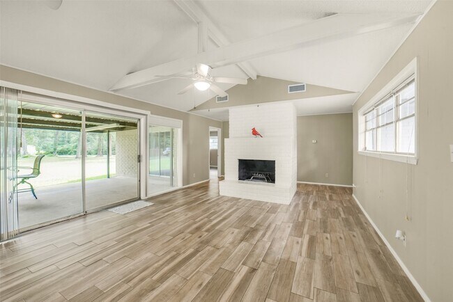Foto del edificio - 23807 Red Oak Dr