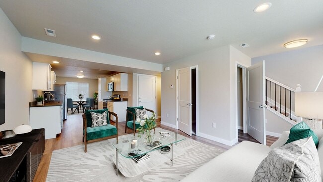 Foto del edificio - Carr West Townhomes