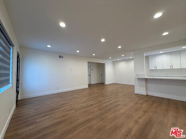 Foto del edificio - 9846 Monogram Ave