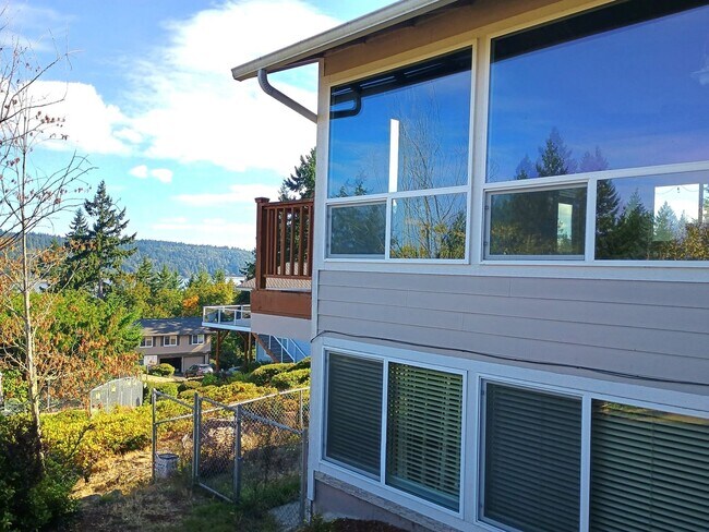 Foto del edificio - !!NEW YEAR'S MOVE IN SPECIAL!! $1,000 OFF ONE MONTH'S RENT!