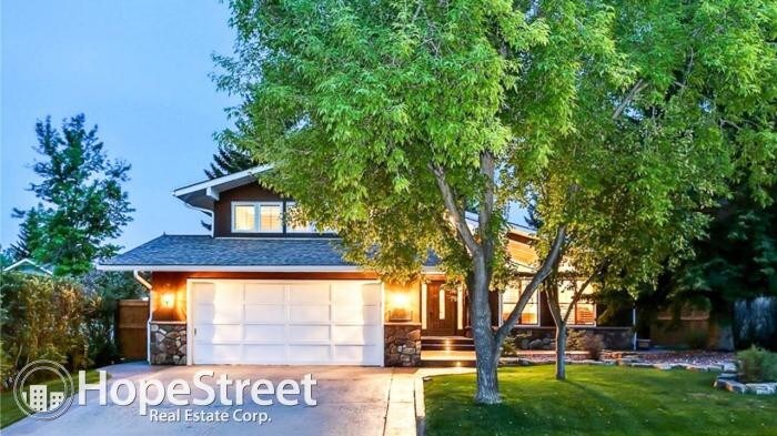 Primary Photo - 5 bedroom in Calgary AB T2J 3X8