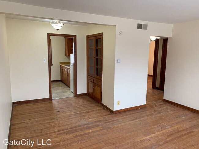 Building Photo - 2671 N 74th St