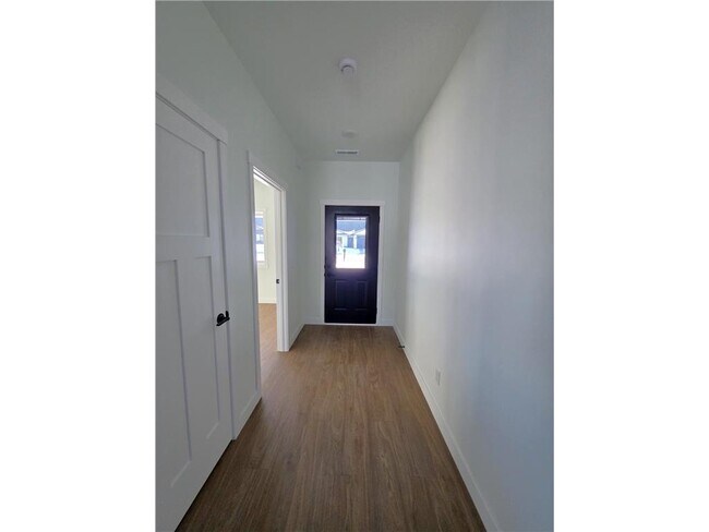 Building Photo - 1227 Wisteria Ln