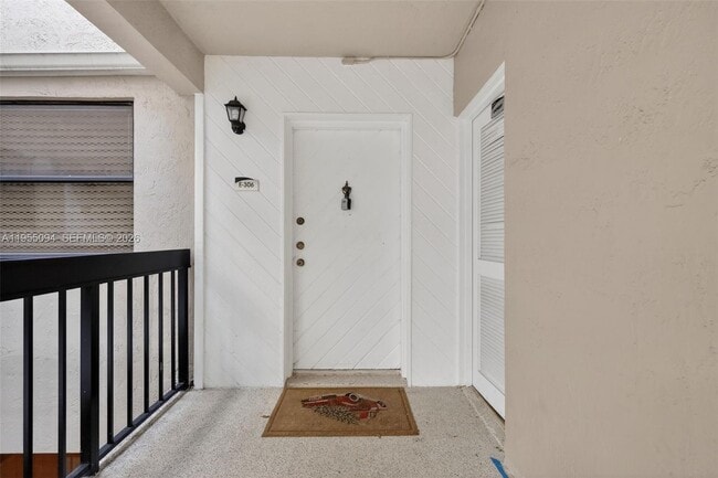 Foto del edificio - 491 Ives Dairy Rd