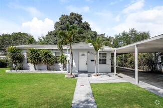 Building Photo - 16200 NW 17th Pl