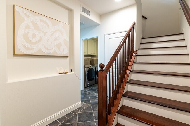 Entrance - 201 Tall Oak