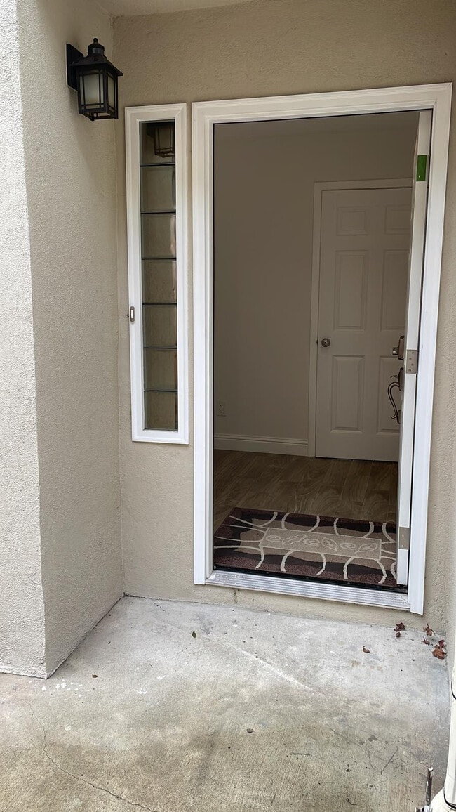 Keyless entry to foyer - 2231 Whitman Way