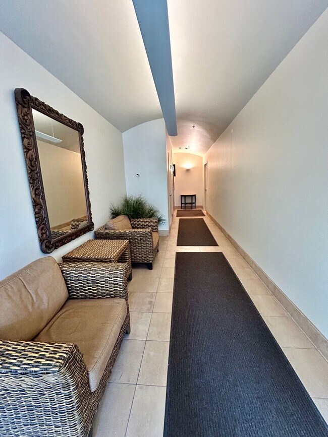 Building Photo - High-End Condo on Pearl Street with Semi-Private Elevator, Radiant Floor Heat, Private Balconies ...
