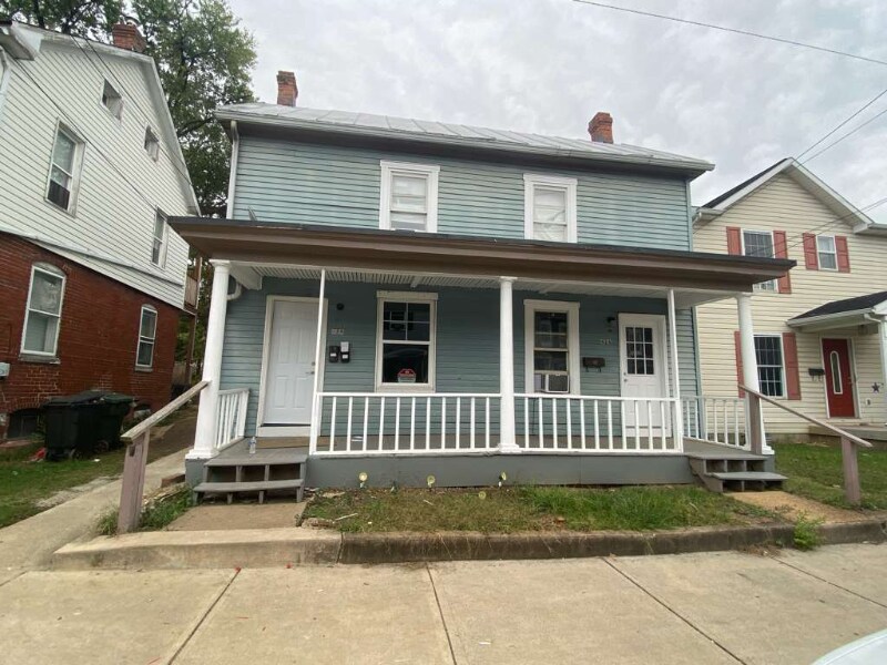 Primary Photo - 428 Jonathan St