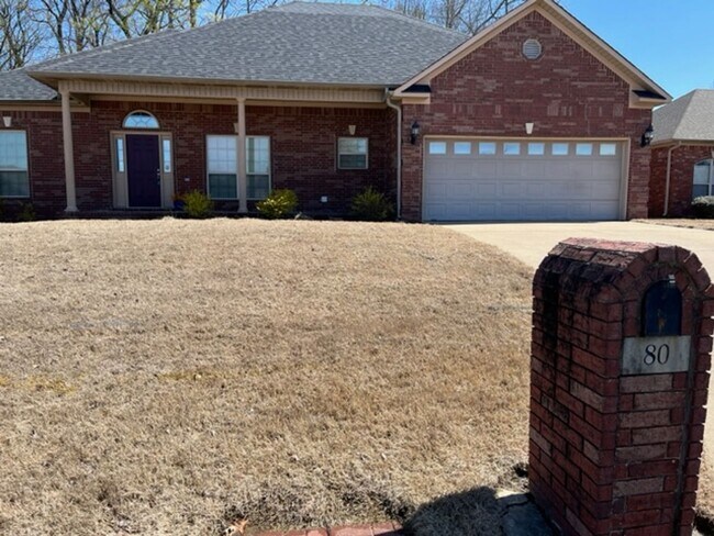 Foto del edificio - Beautiful All Brick home in Cabot