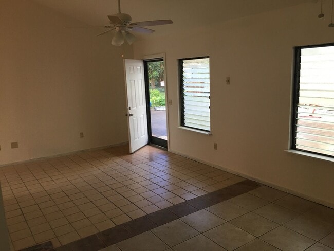 Building Photo - 6911 Lekia Pl