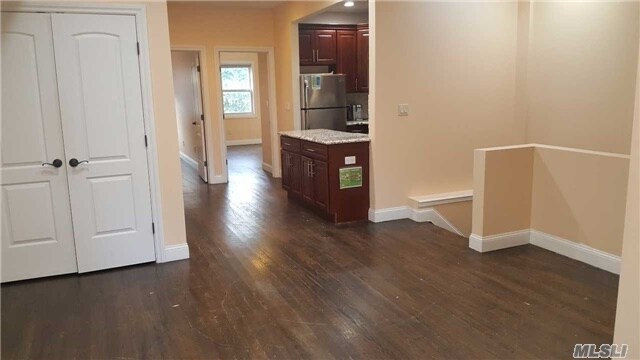 Foto principal - 159-09 Grand Central Pkwy