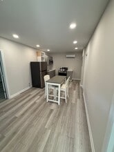 Building Photo - 809 Old Pittsboro Rd