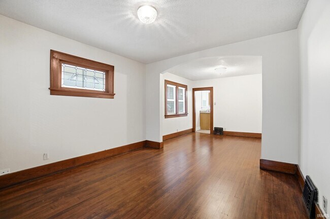 Building Photo - 1239 Charlotte Ave