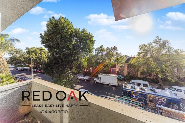 Building Photo - 8140 Langdon Ave
