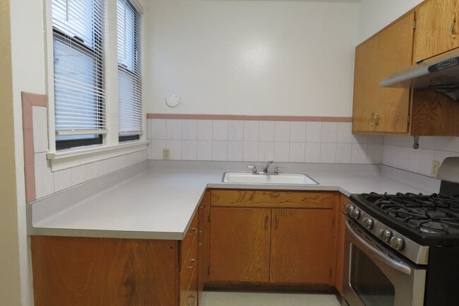 Foto del edificio - Cow Hollow - 2 Bedroom Flat