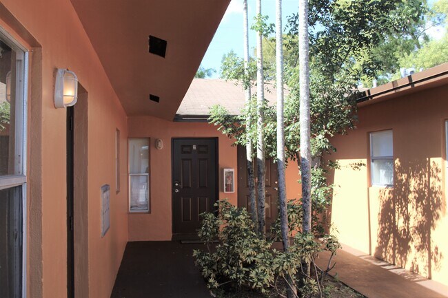 Foto del edificio - 3907 NW 30th Ter