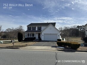 Building Photo - 752 Holly Hill Dr