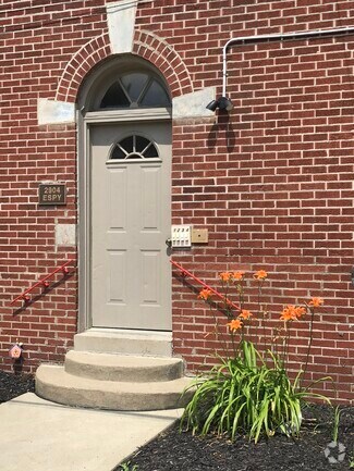 Building Photo - 2902 Espy Ave