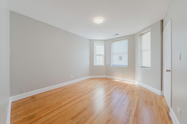 Photo - 2611 Highland Ave Apartments