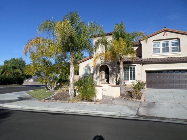 Foto del edificio - Gorgeous 4 bedroom 2.5 bath Temecula Home ...