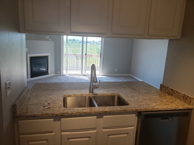 Foto del edificio - 1850 Tall Oaks Dr